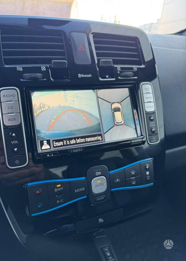 Nissan Leaf, 30 kWh, hatchback