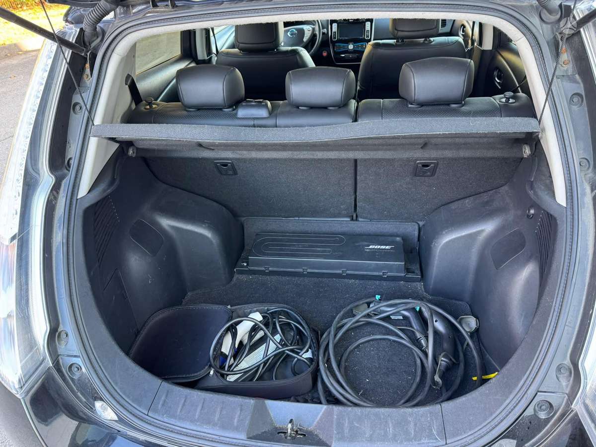 Nissan Leaf, 30 kWh, hatchback
