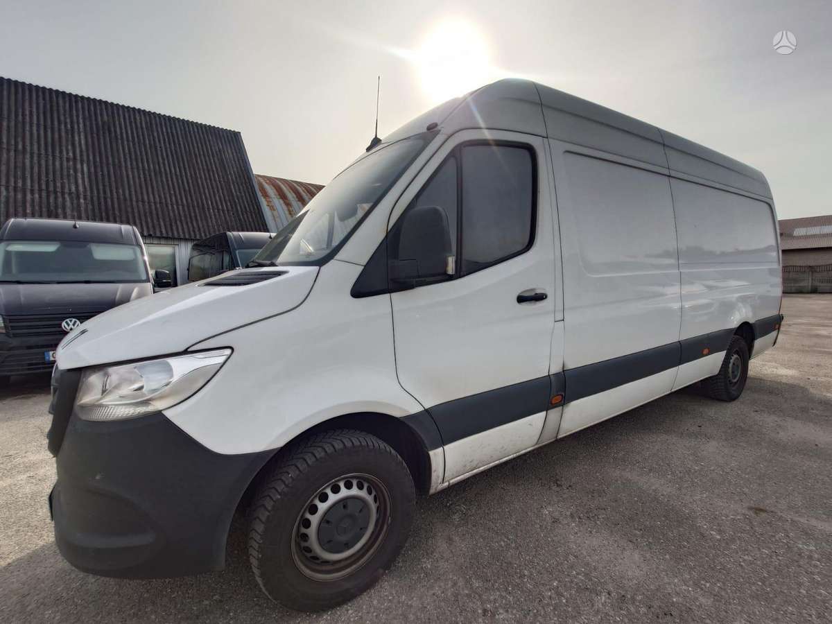 Mercedes-Benz Sprinter