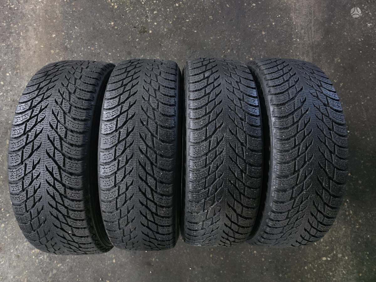 Nokian, зимние 235/60 R17