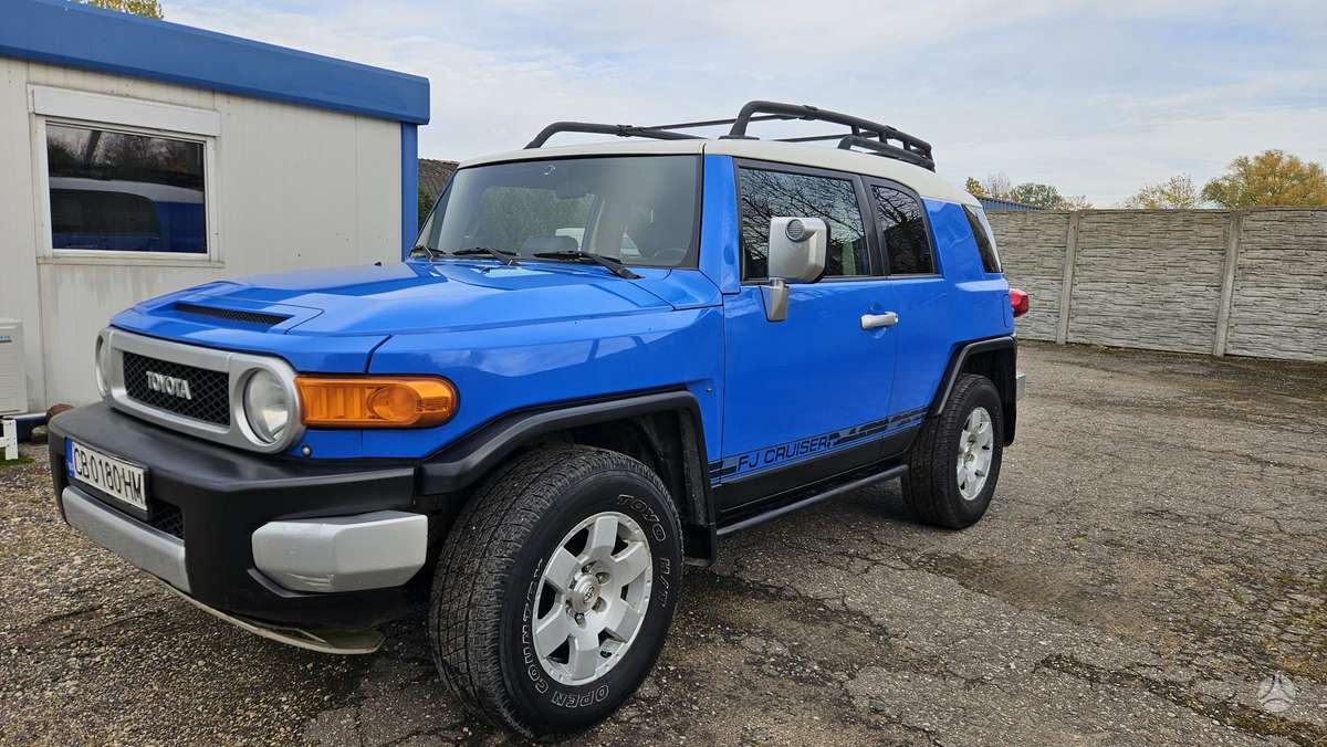 Toyota FJ Cruiser