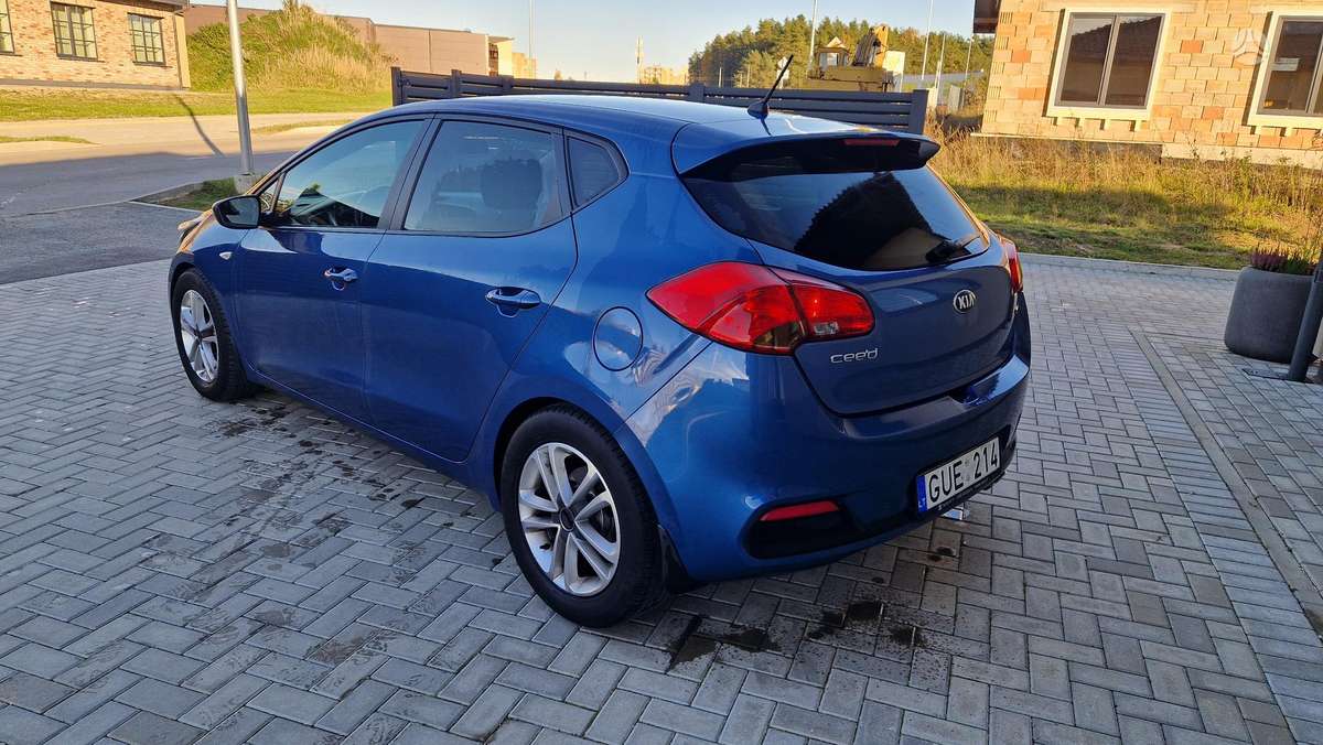 Kia Ceed, 1.4 l., Седан