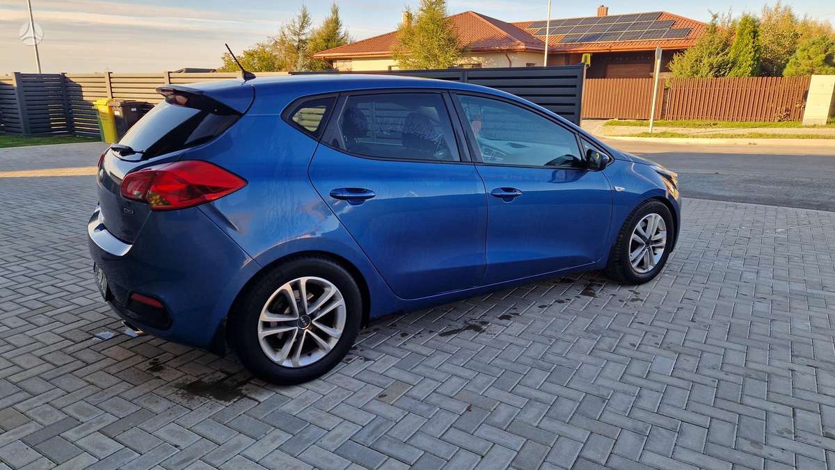 Kia Ceed, 1.4 l., Седан