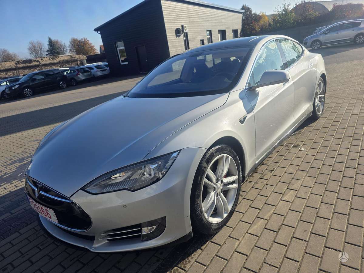 Tesla Model S, 85 kWh, hatchback