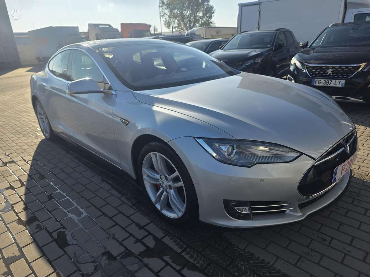 Tesla Model S, 85 kWh, hatchback