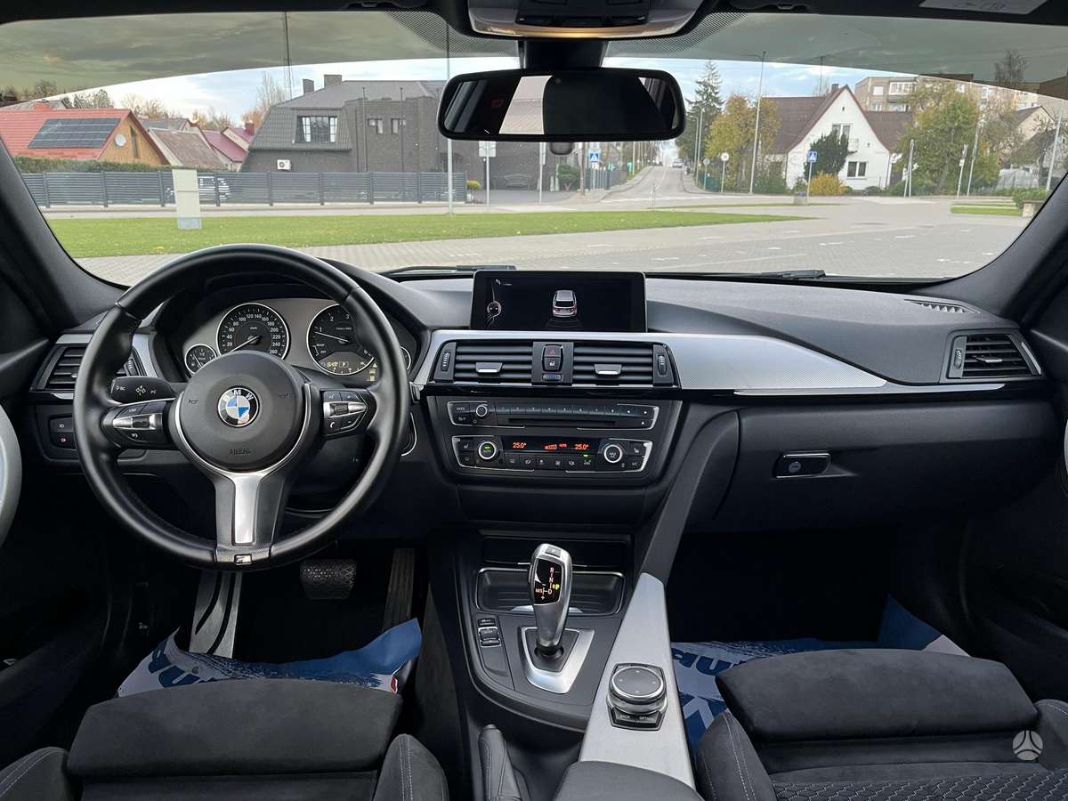 BMW 318, Универсал