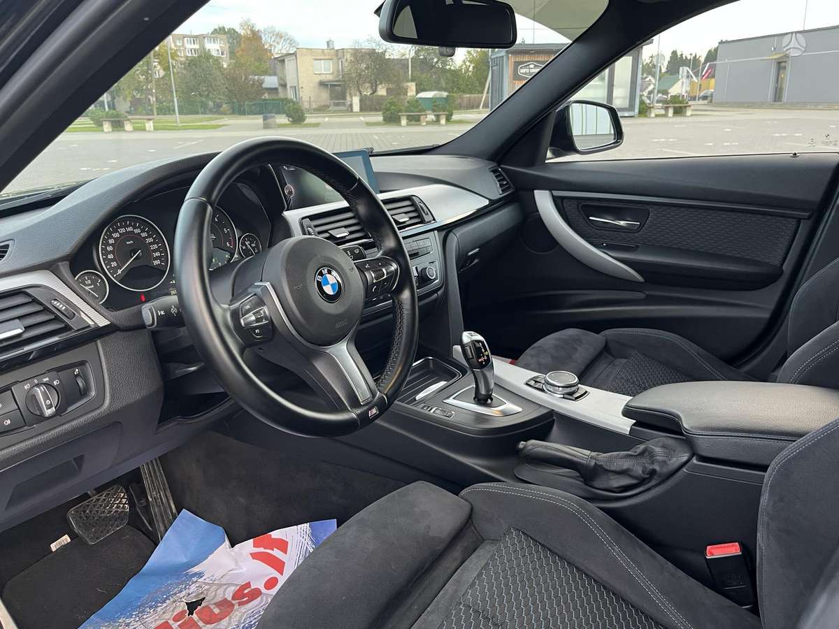 BMW 318, Универсал