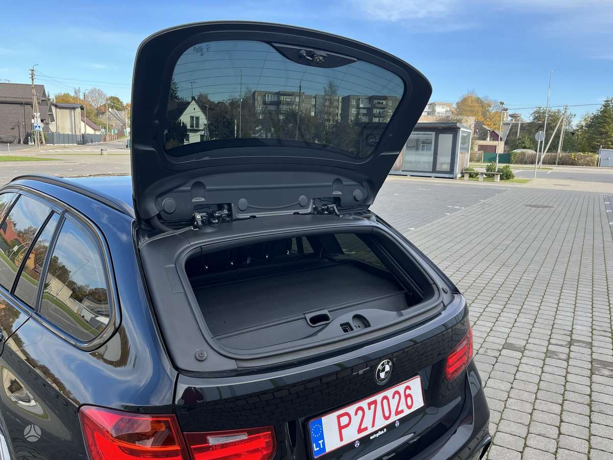 BMW 318, Универсал