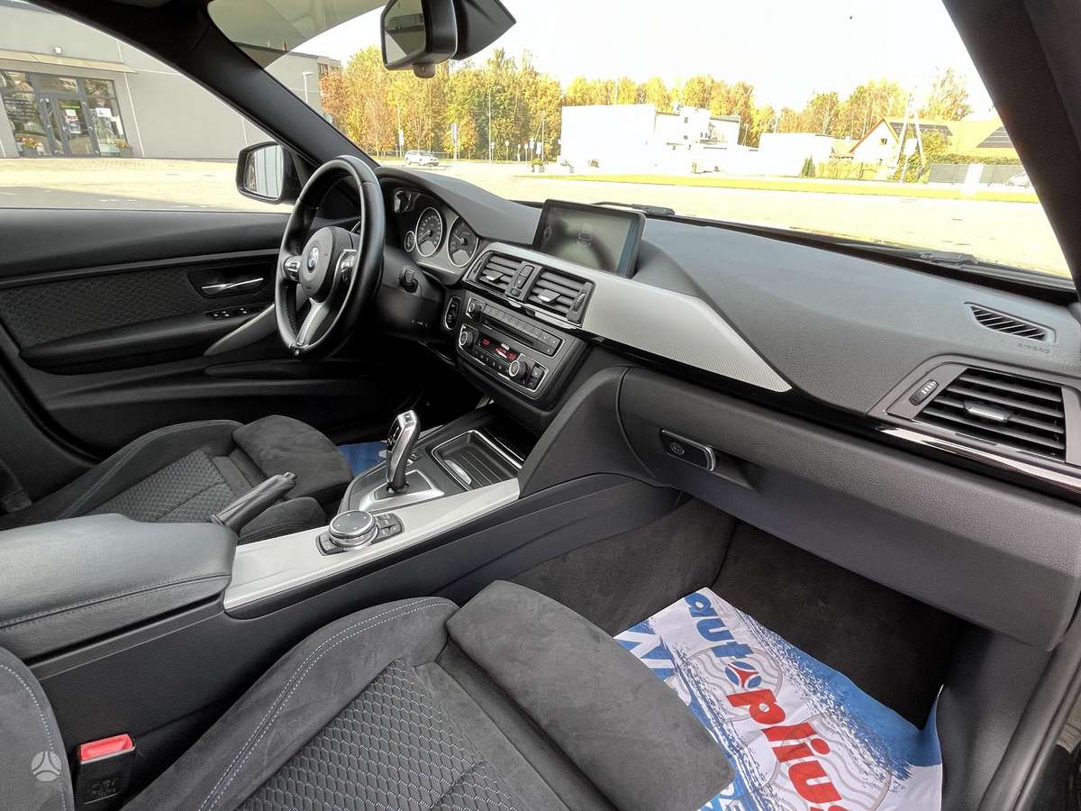 BMW 318, Универсал