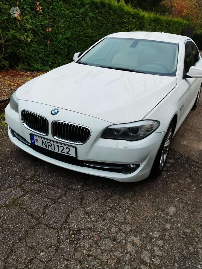 BMW 525