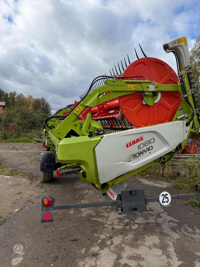 Claas Lexion 8700TT, combine harvesters