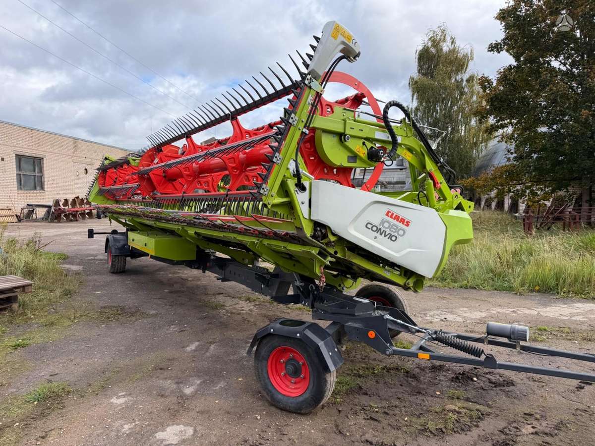 Claas Lexion 8700TT, combine harvesters