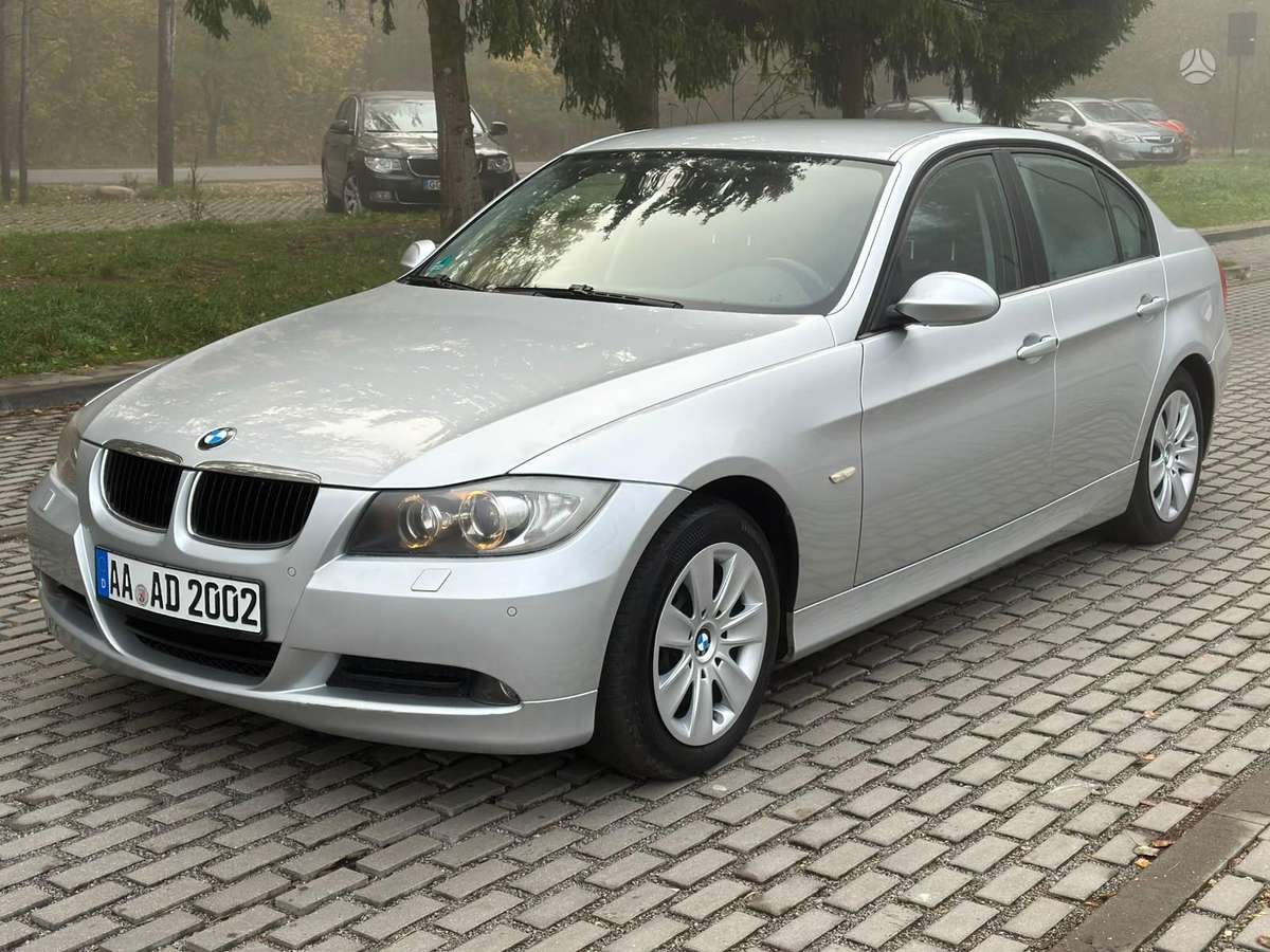 BMW 320