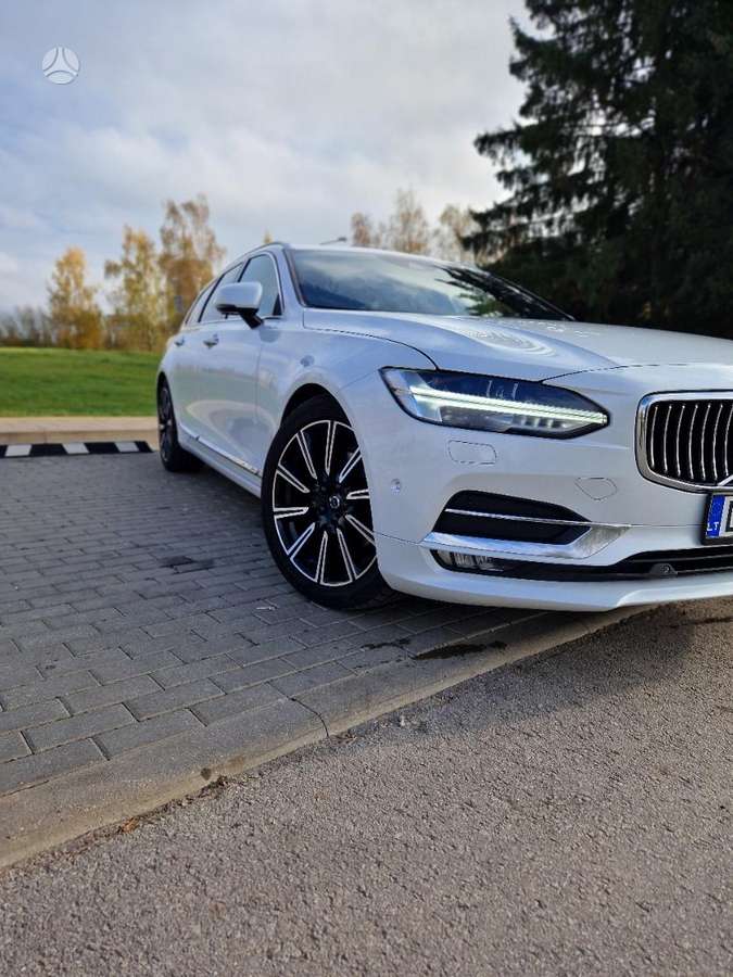 Volvo V90