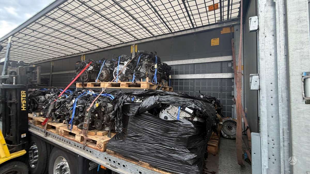 Subaru Forester, FA 20, gearbox, engine