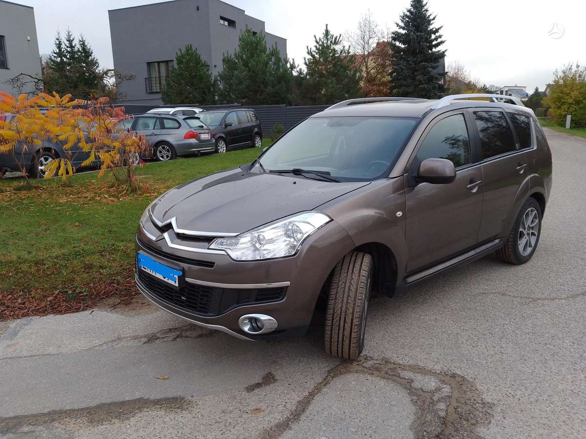 Citroen C-Crosser