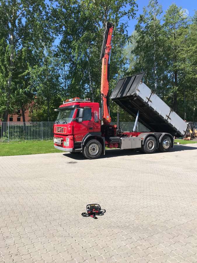 Volvo FM, dumpers with crane