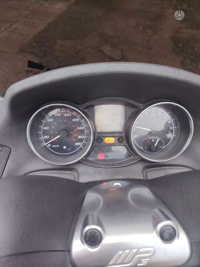 Piaggio MP3 400cc, мотороллеры / мопеды