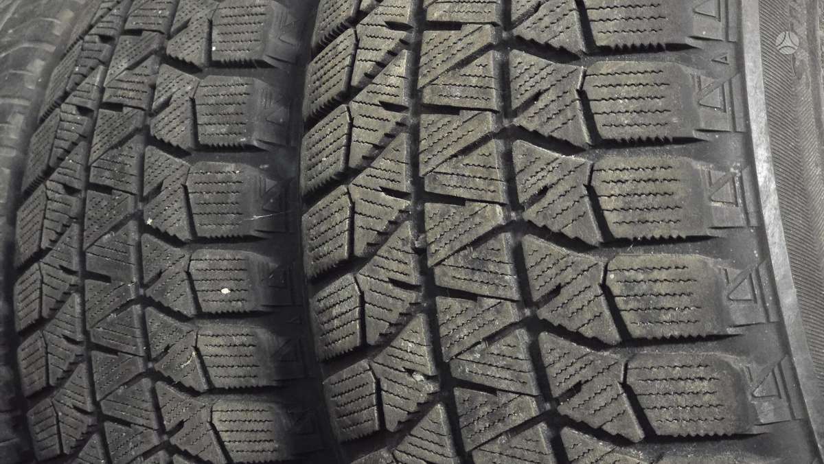 Bridgestone, зимние 225/50 R17