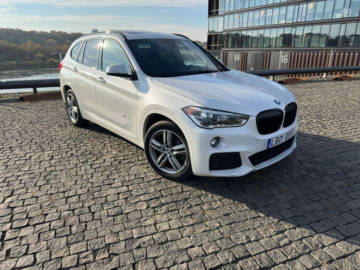 BMW X1