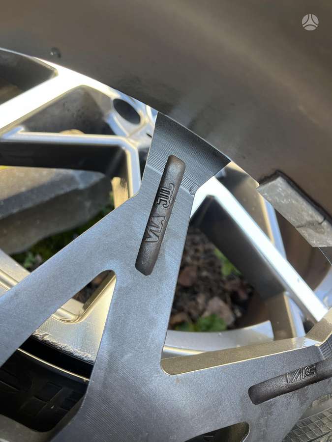 BMW 795M, lengvojo lydinio, R20