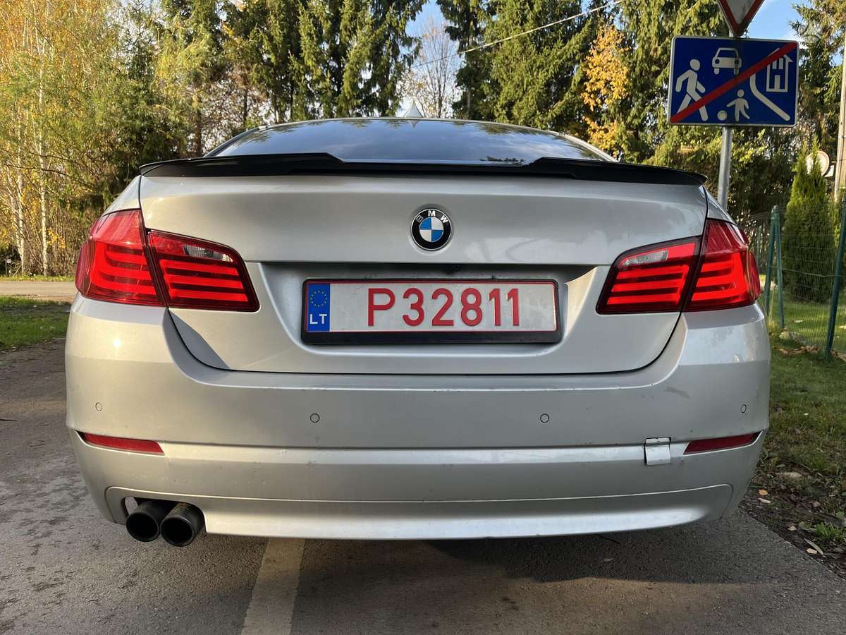 BMW 520, 2.0 l., Седан