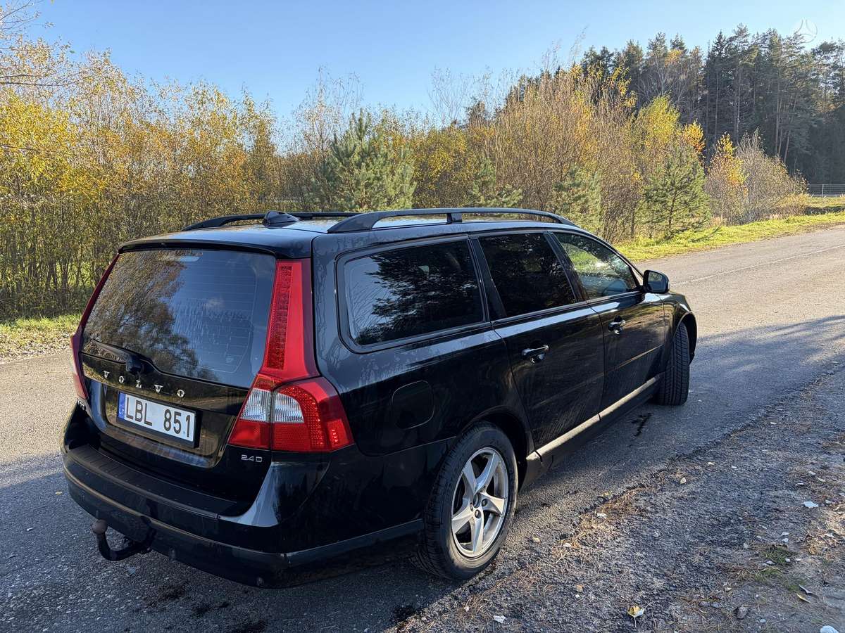 Volvo V70, 2.4 l., universalas