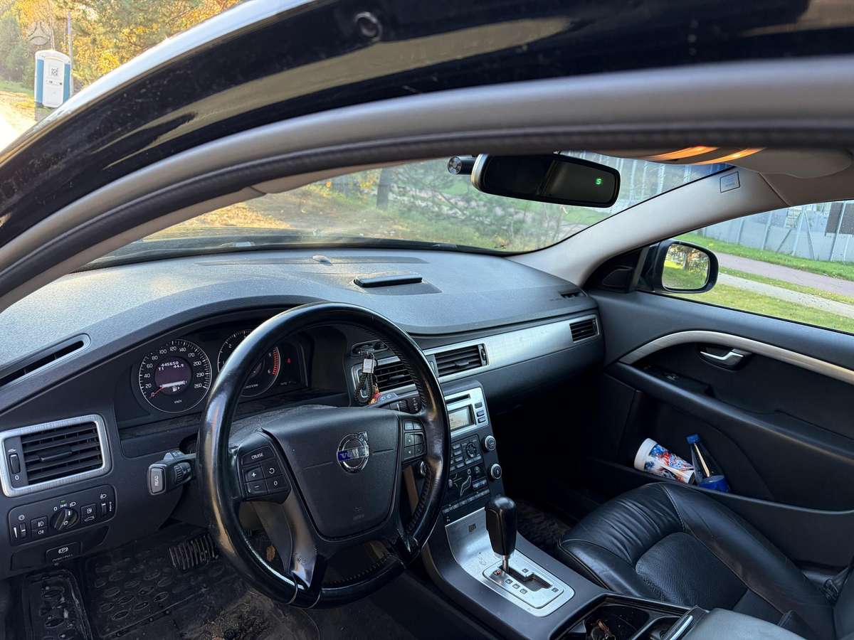 Volvo V70, 2.4 l., universalas