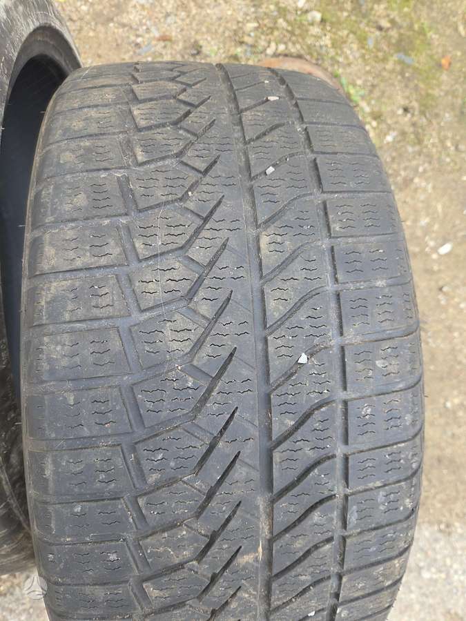 Aeolus, žieminės 235/35 R19