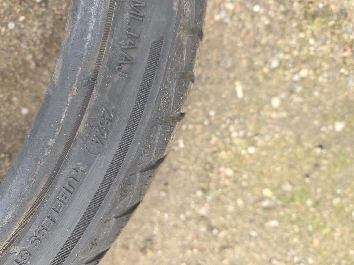Aeolus, žieminės 235/35 R19