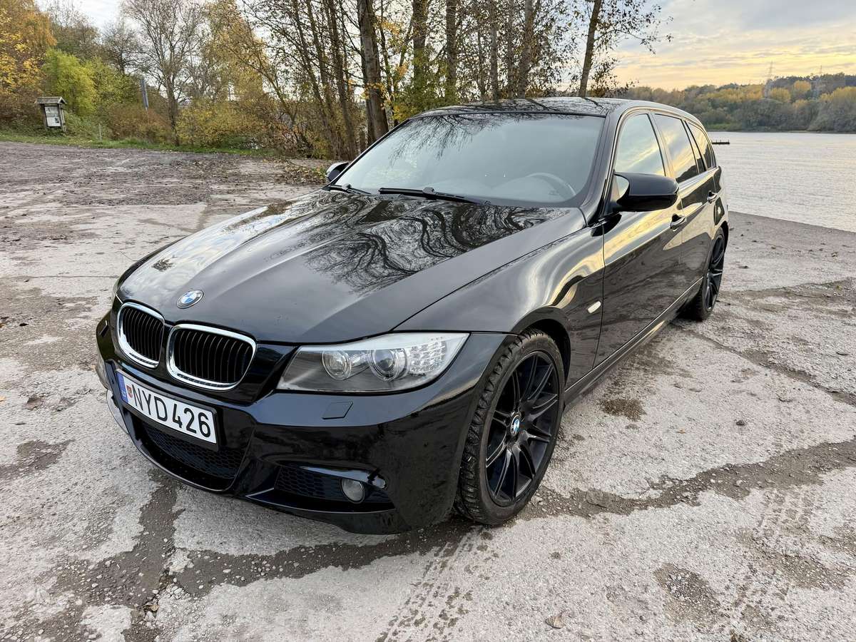 BMW 330, 3.0 l., Универсал