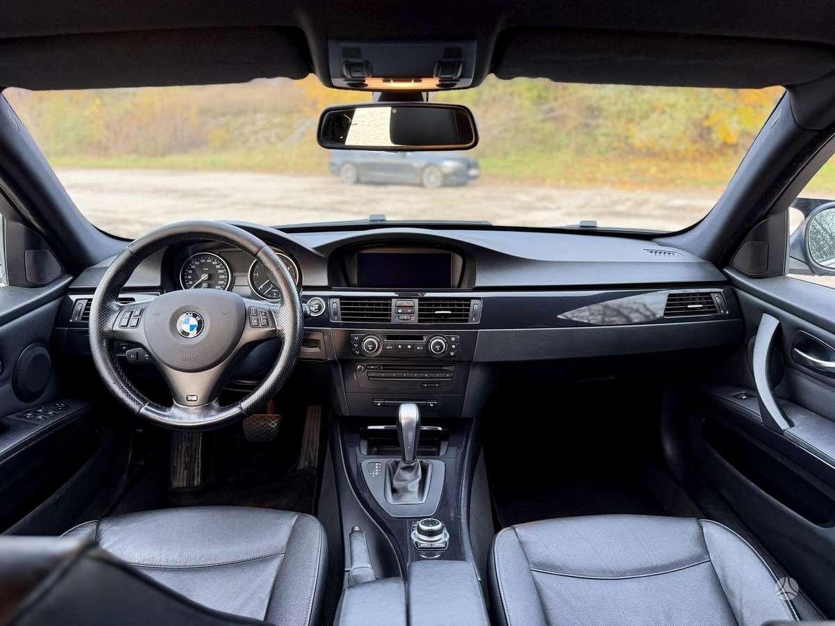 BMW 330, 3.0 l., Универсал