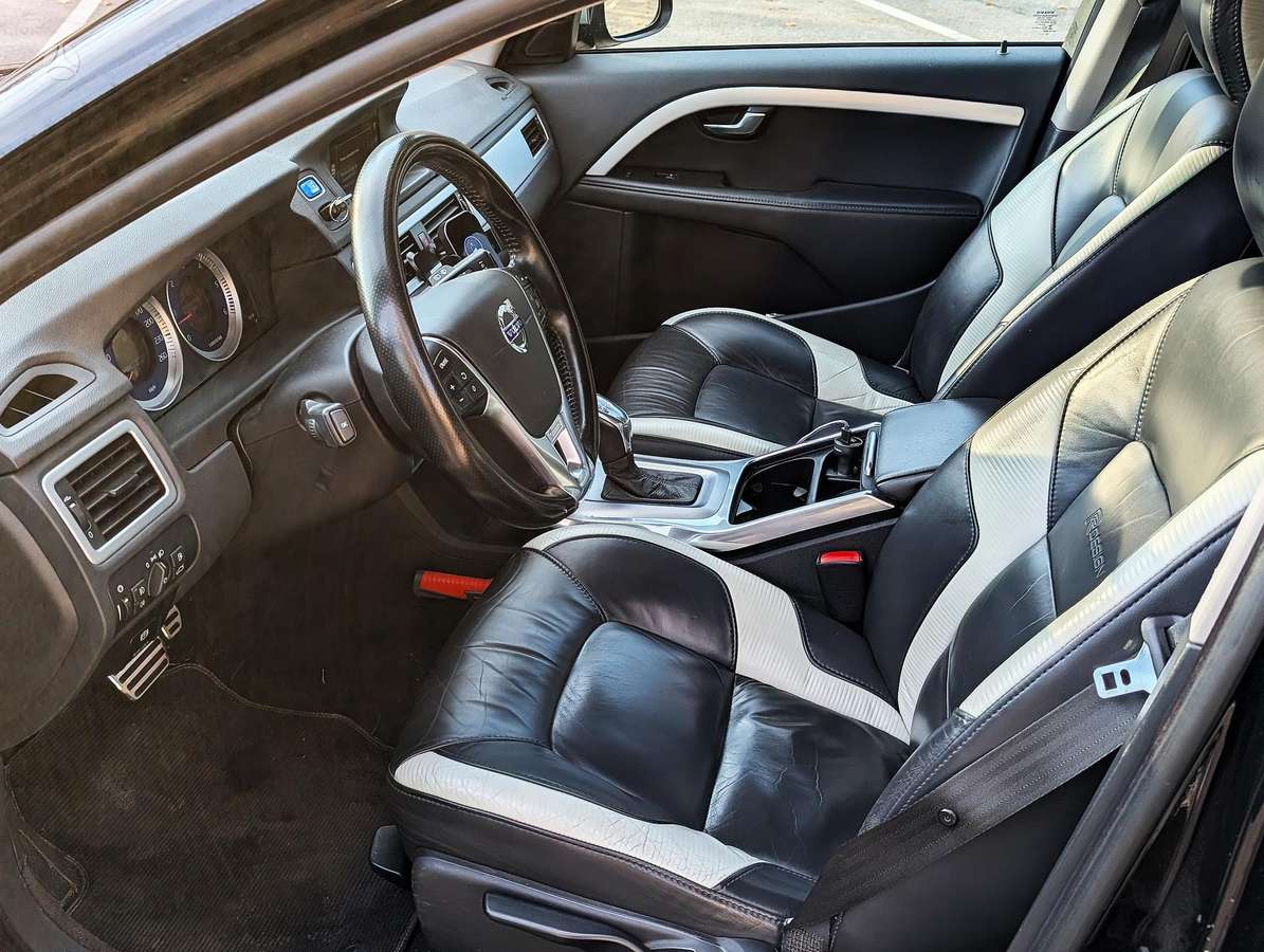 Volvo V70, 2.0 l., Универсал