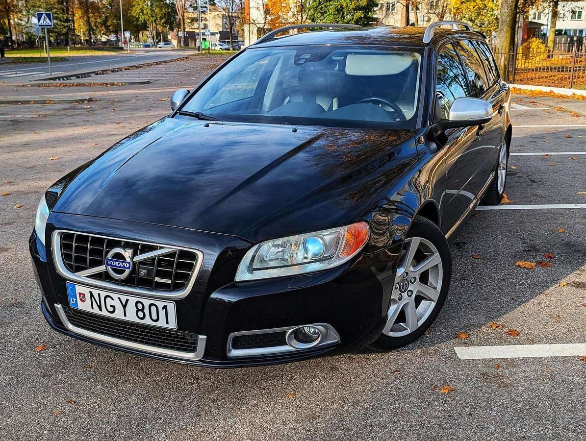 Volvo V70, 2.0 l., Универсал