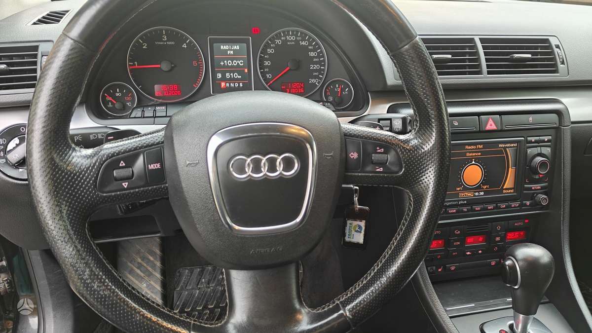 Audi A4 2006 — photo 17