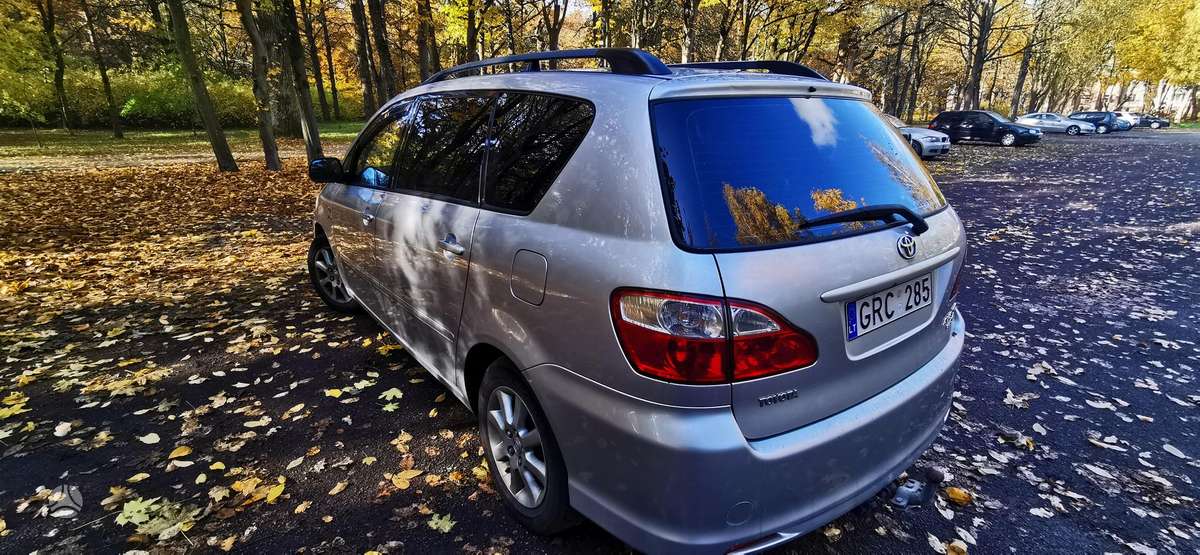 Toyota Avensis 2004 — photo 6
