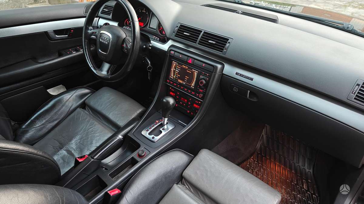 Audi A4 2006 — photo 19