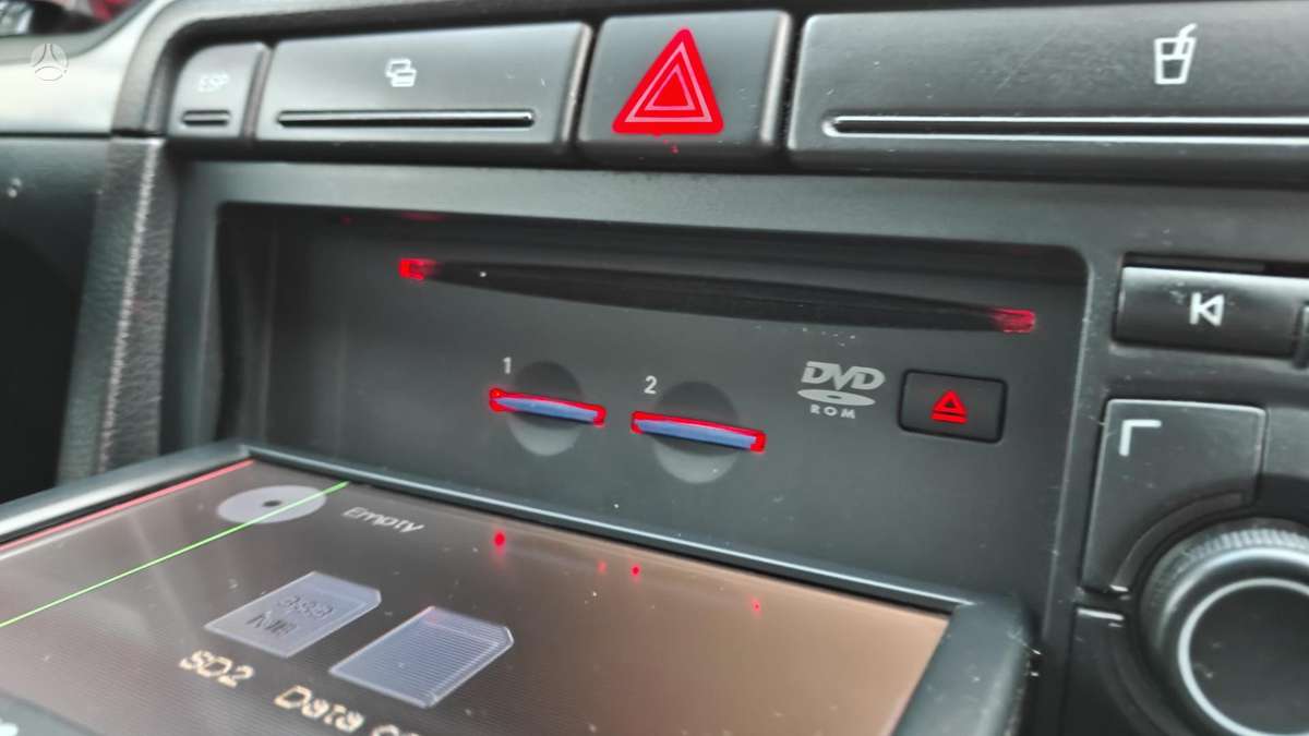 Audi A4 2006 — photo 23
