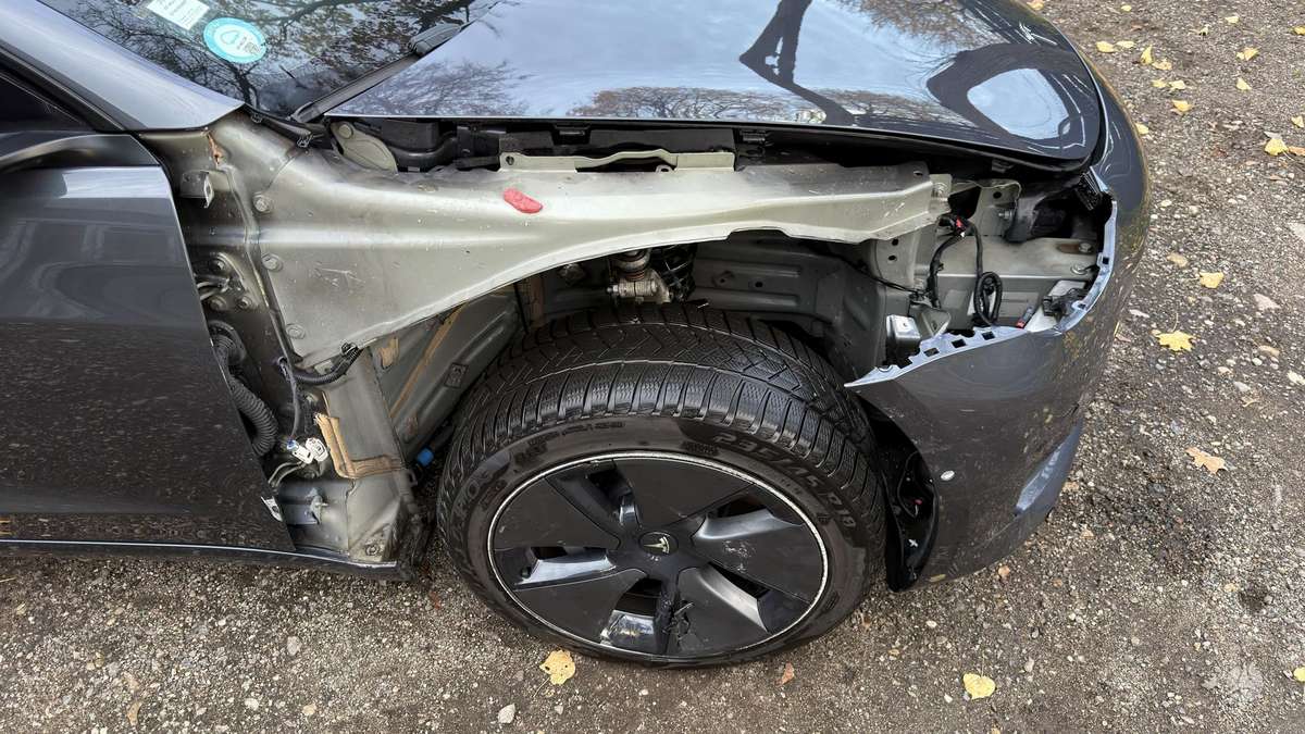 Tesla Model 3, 60 kWh, hatchback