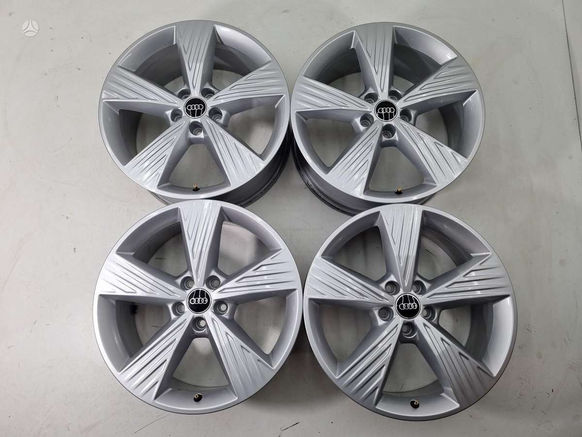 Audi Q4 E-tron, light alloy, R19