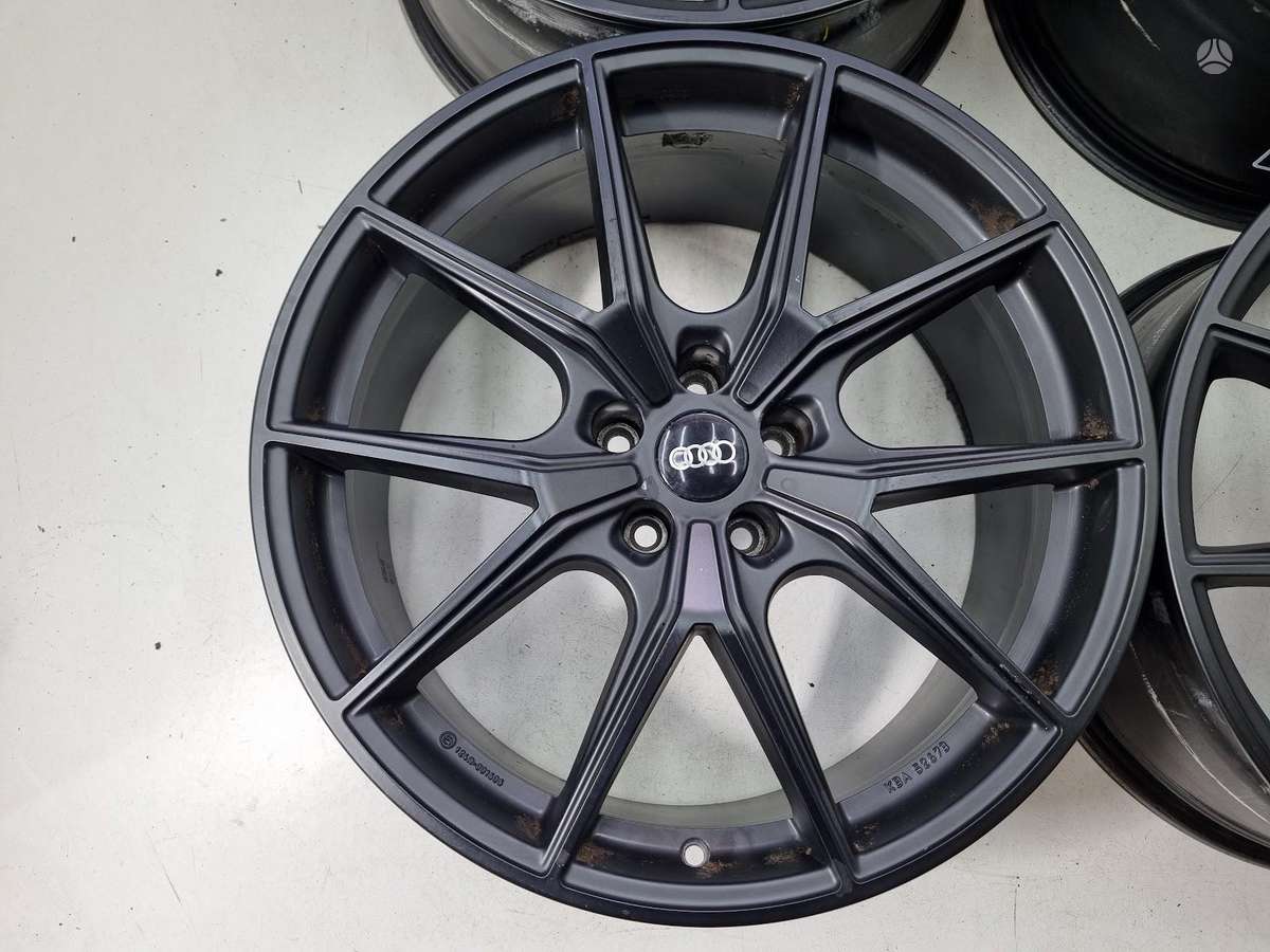 Audi 9j, ET35, light alloy, R20