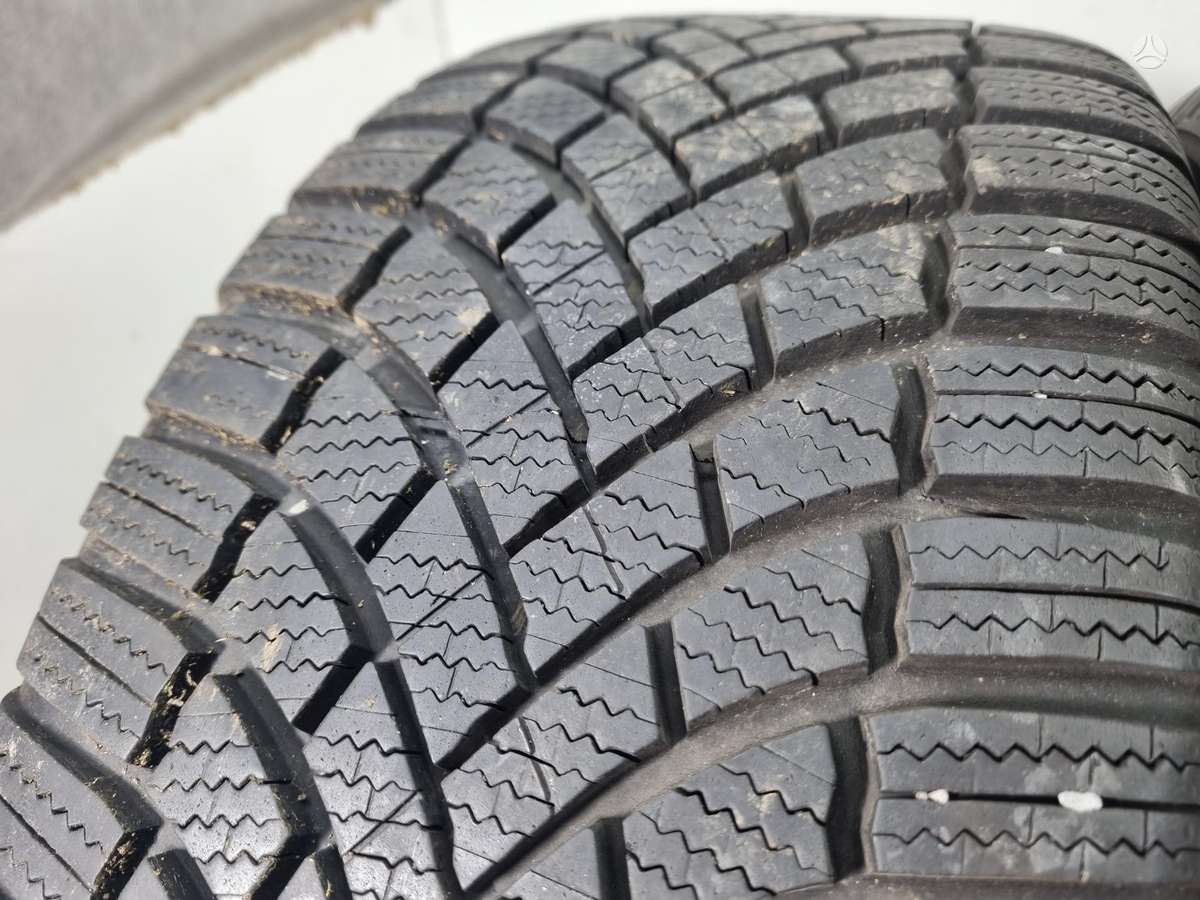 Bridgestone 6-7mm, всесезонные 235/45 R18
