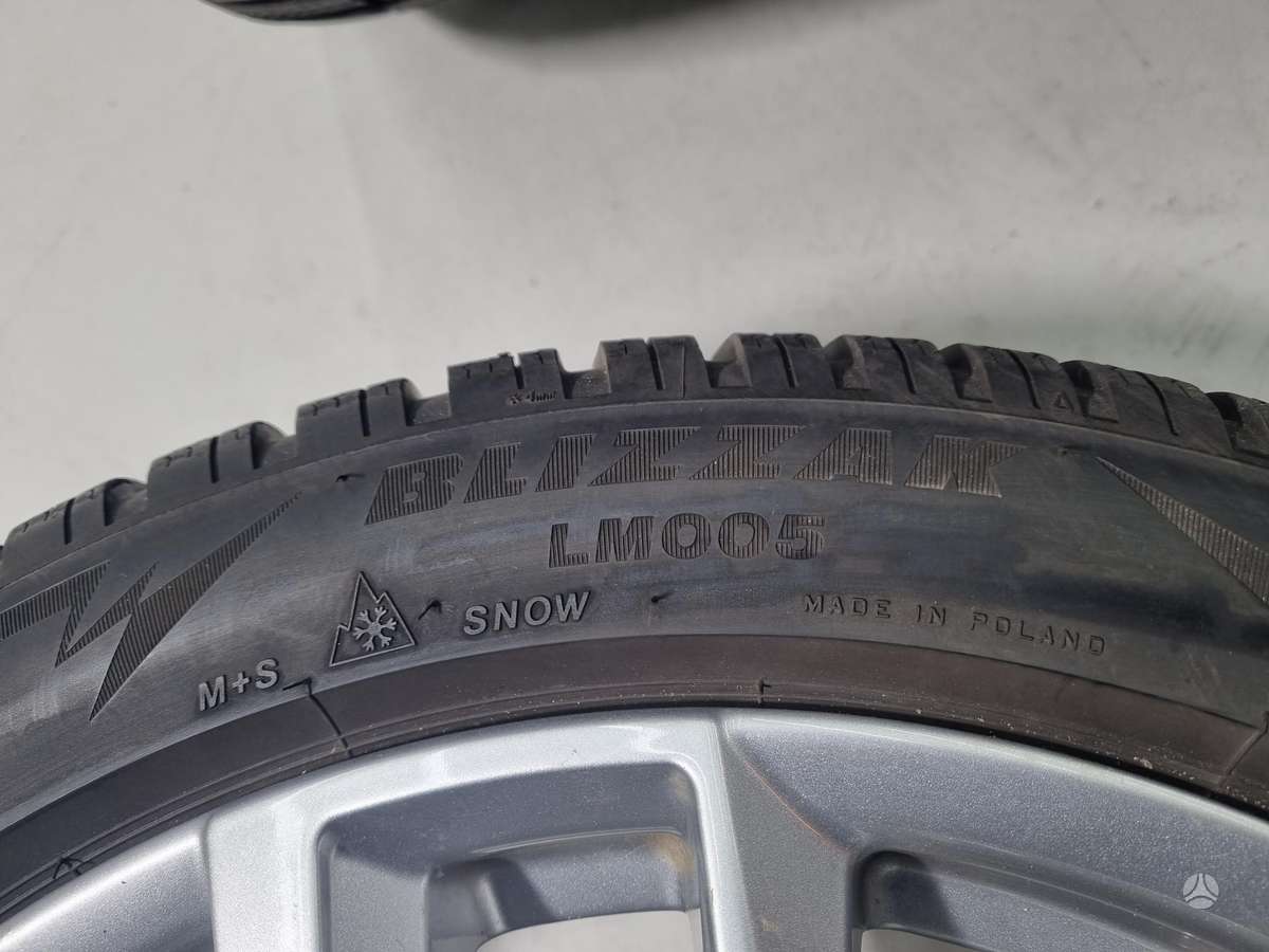 Bridgestone 6-7mm, всесезонные 235/45 R18