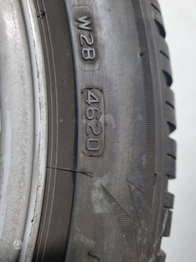 Bridgestone 6-7mm, всесезонные 235/45 R18