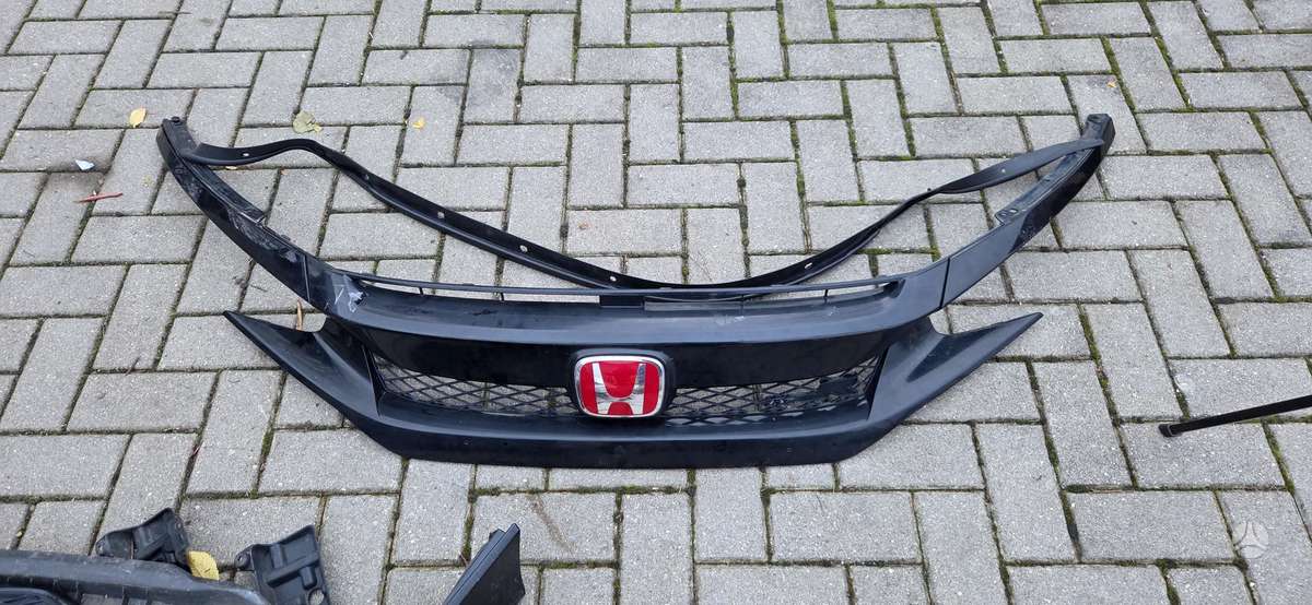 Honda Civic радиаторная решётка