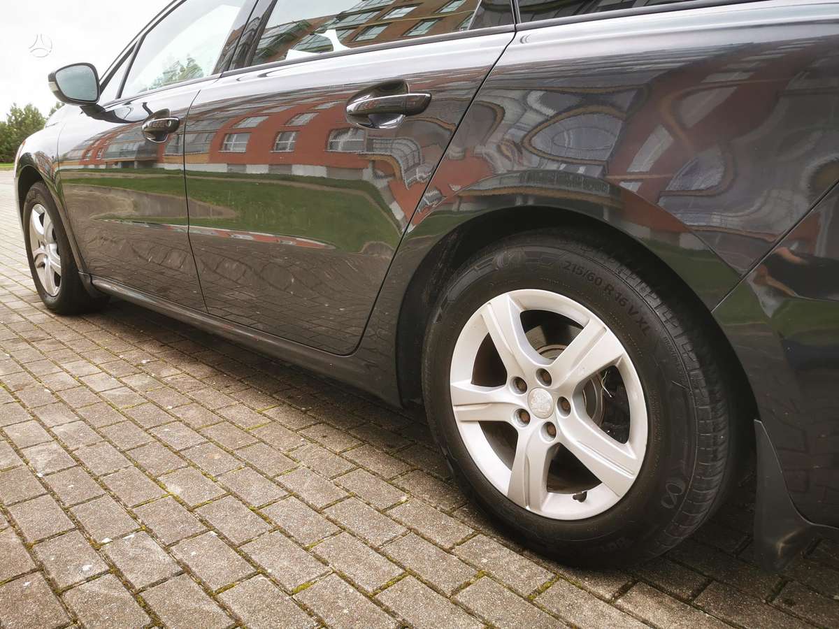 Peugeot 508 2014 — photo 9
