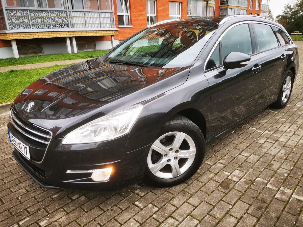 Peugeot 508 2014 — interior