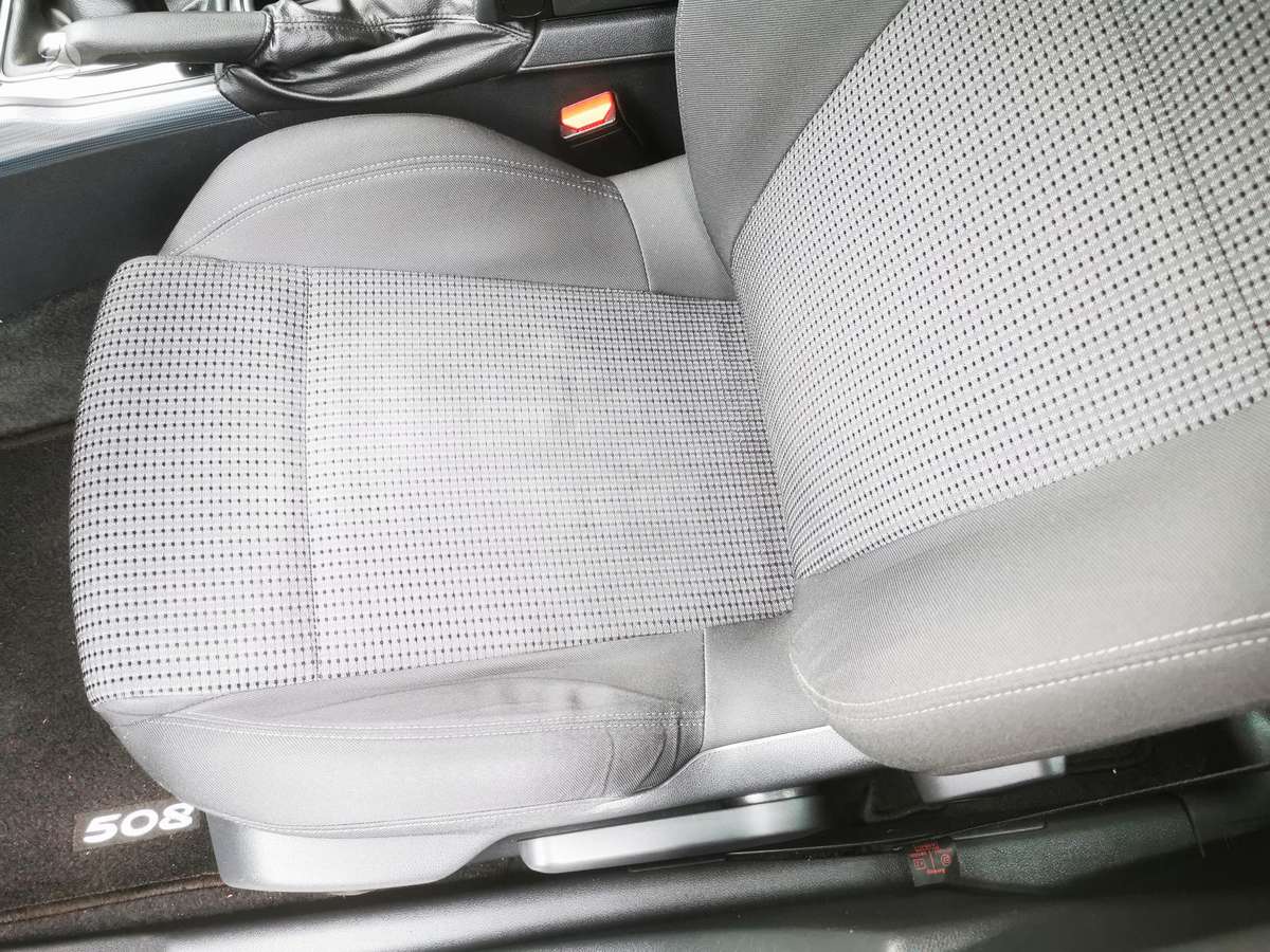 Peugeot 508 2014 — photo 20