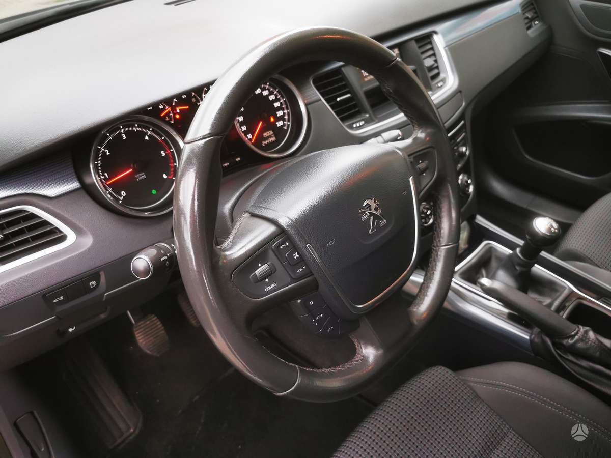 Peugeot 508 2014 — photo 30