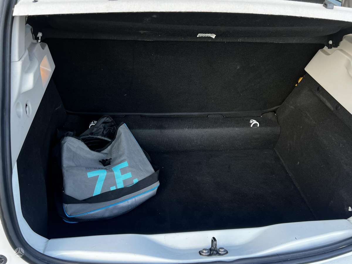 Renault Zoe, Хэтчбек